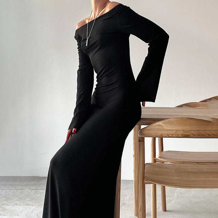 Damer Maxikjole med off shoulders og elegante klokkeærmer Stilla