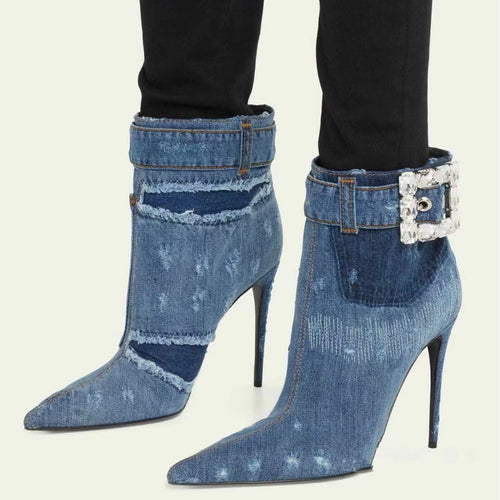 Femme Denim Ankelstøvler med dekorativ krystalspænde Stilla