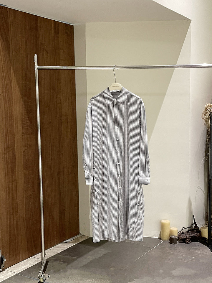 Dame Oversized Skjortekjole med fine striber og knapdetaljer Stilla