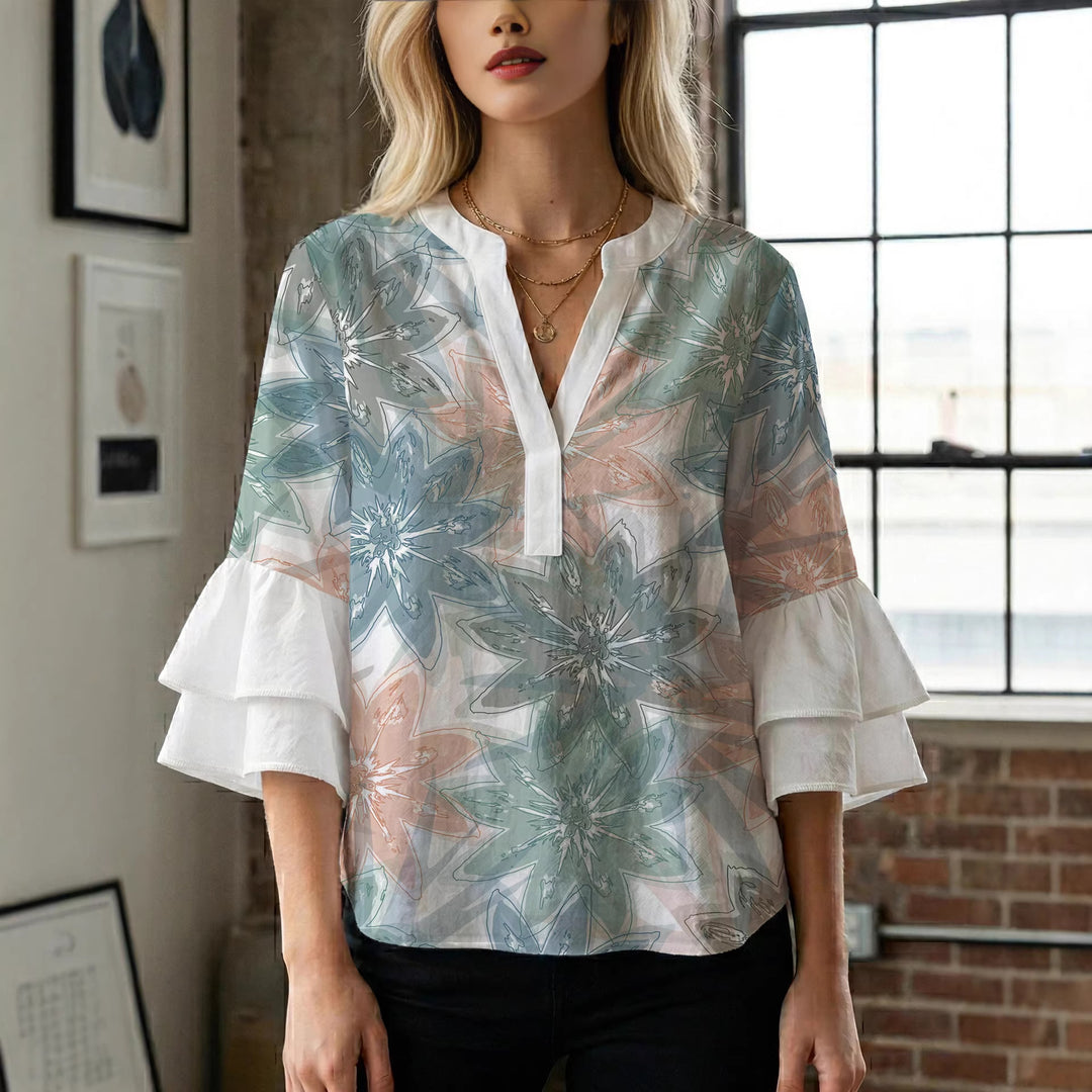 Dame elegant top med voluminøse flæsekanter og blomsterdesign Skovae