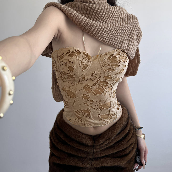 Dame tætsiddende Bustier-top med imponerende Cut-Outs Skovae