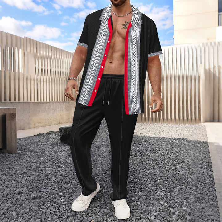 Herrer afslappet fritidsoutfit med moderne tryk og åndbare materialer Stilla