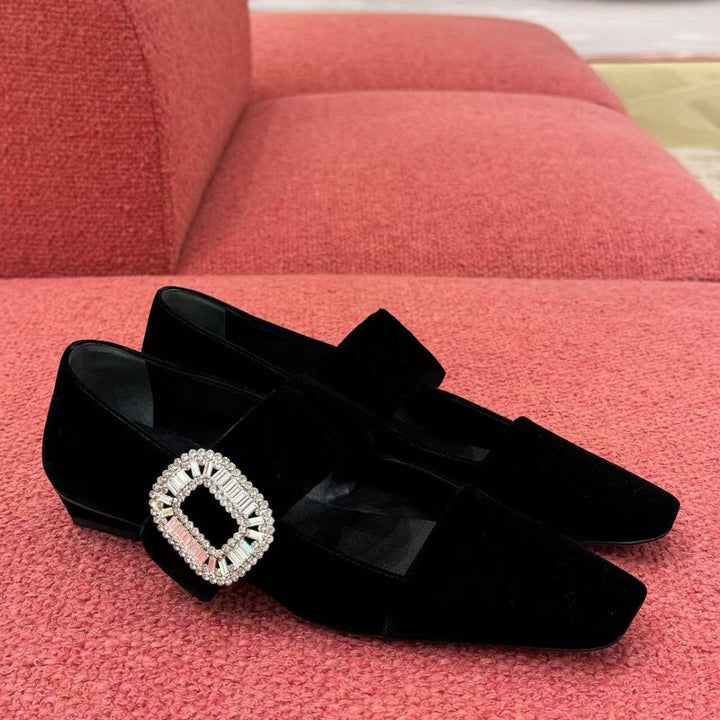 Dame elegante spidse sko flade med rhinsten spænde detalje Stilla