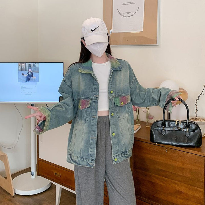 Kvinders Oversized Denimjakke med Farverige Accenter Stilla