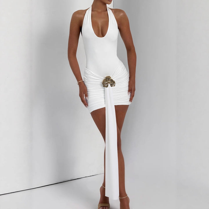 Dame Elegant Cut-Out Minikjole med Voksende Look og Glamourøse Detaljer Skovae
