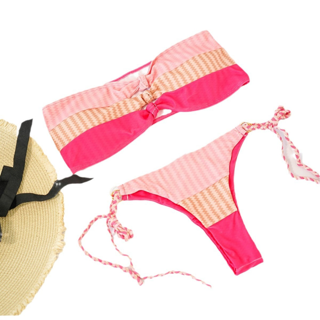 Dame Bandeau-bikini med raffinerede knudedetaljer og legende design Skovae