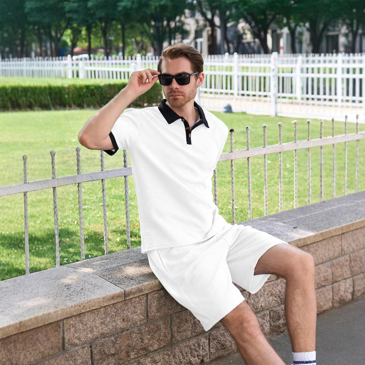 Herre polo- og shorts-sæt med dekorativ krave og åndbart materiale Stilla