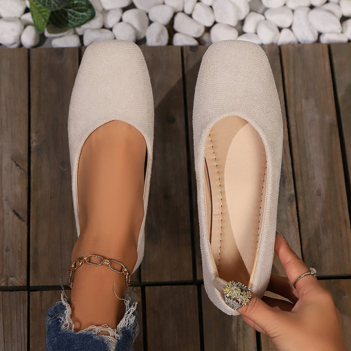 Dame ballerinas i elegant og minimalistisk design med anatomisk fodseng Stilla