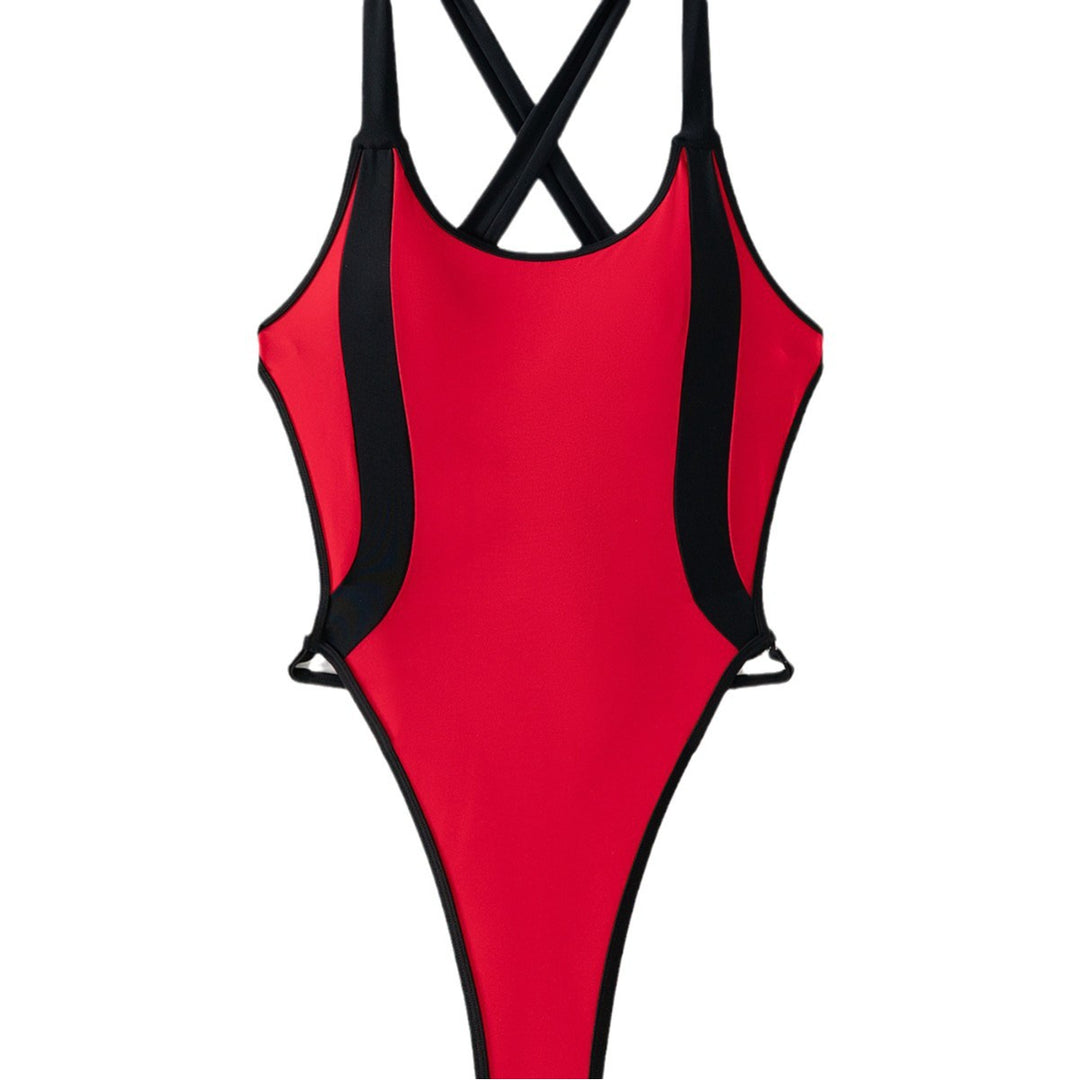 Dame Sporty Badedragt med figurskabende design og elegante kontraststoffer Stilla