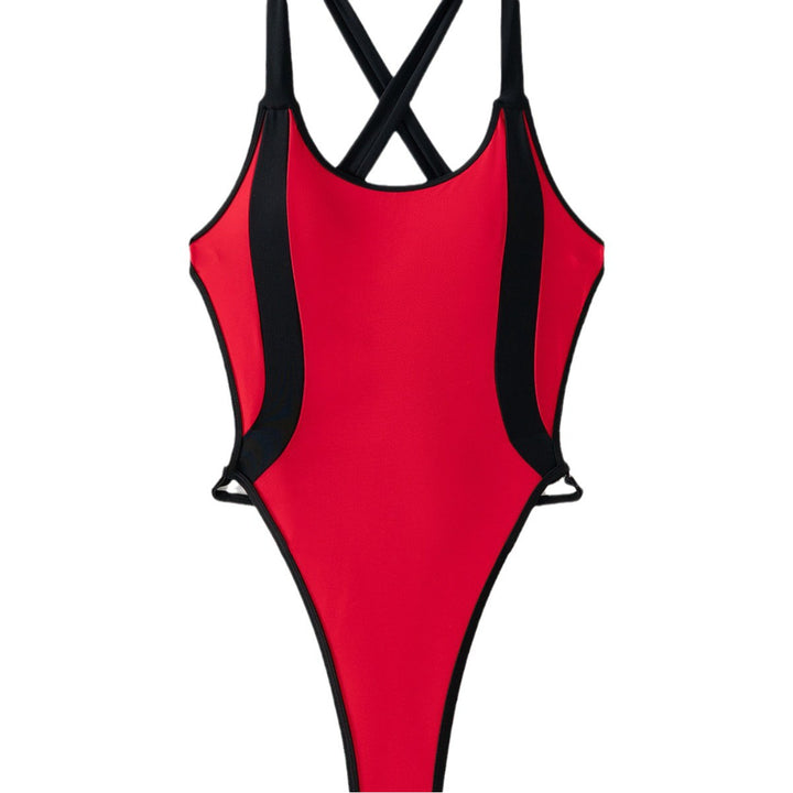 Dame Sporty Badedragt med figurskabende design og elegante kontraststoffer Stilla
