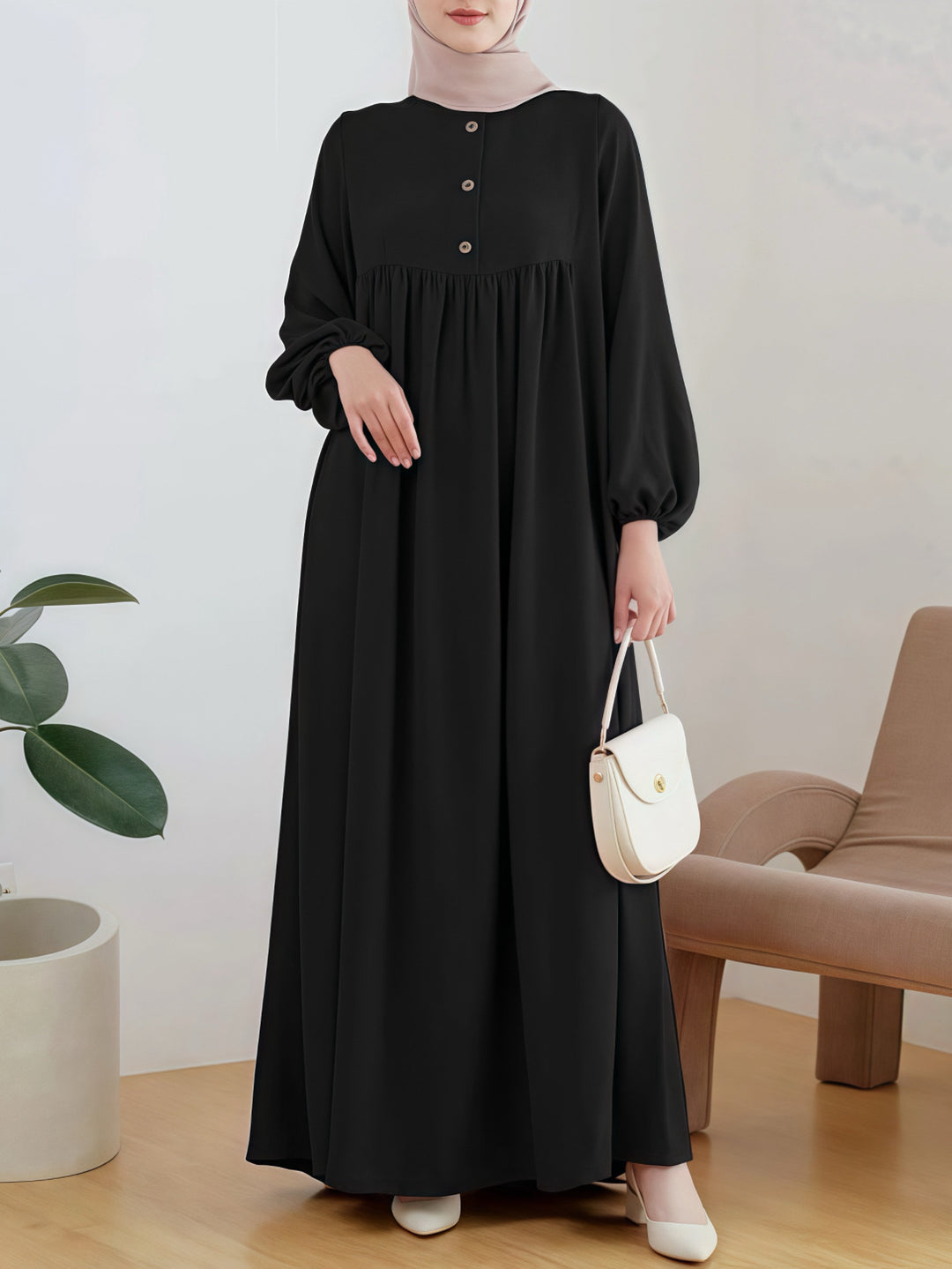 Dame Maxikjole med elegant knapdetalje og løs pasform Stilla