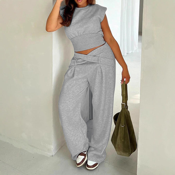 Dame joggingdragt med oversized pasform og trendy detaljer Skovae
