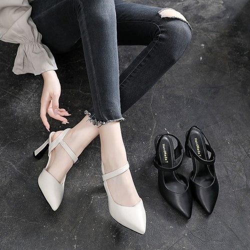 Dame Elegante Slingback-pumps med moderne design og komfortabel blokhæl Stilla