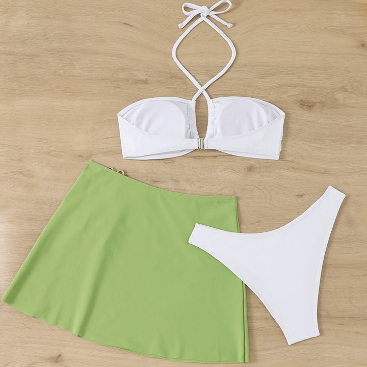 Dame badetøj med smukt top og moderne bikini-bukser Skovae