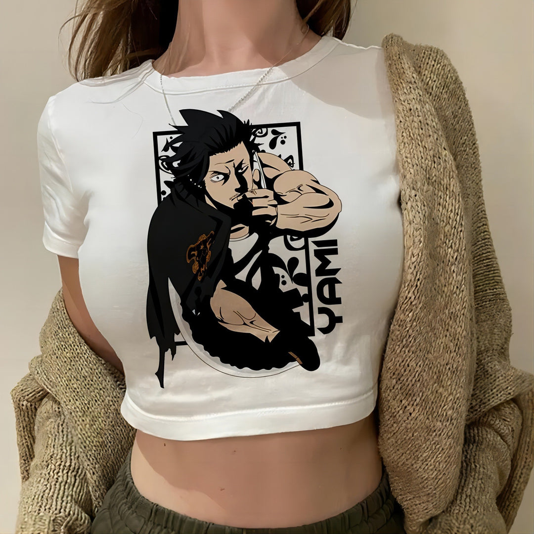 Dame Crop-T-Shirt i urban grafisk design Skovae
