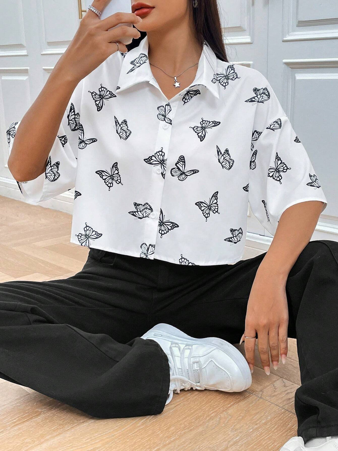 Dame sommerfugleprint kortærmet button-up skjorte Stilla