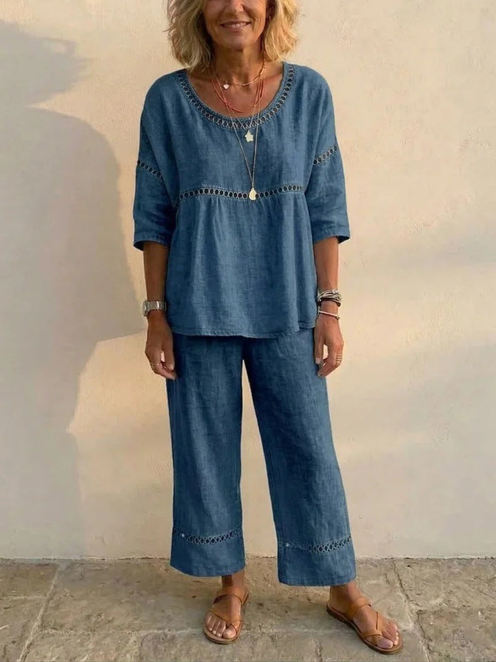 Kvinders komplette loungewear sæt lavet af linned med luftig pasform og blonde detaljer Skovae