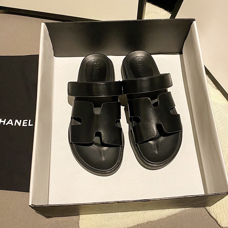 Kvinder Slide Sandaler med stilfuldt udskæringsdesign Stilla