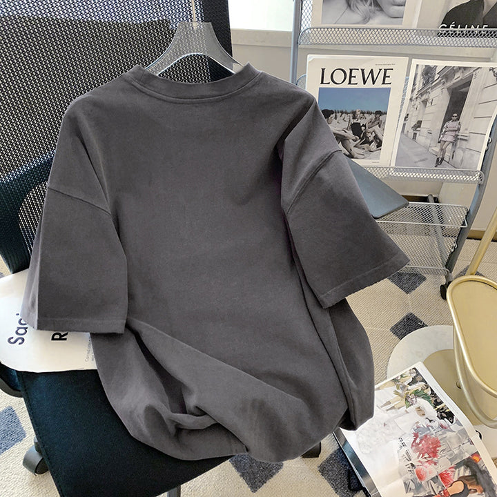 Dame T-shirt med legende kænguru motiv og kunstnerisk tryk Stilla