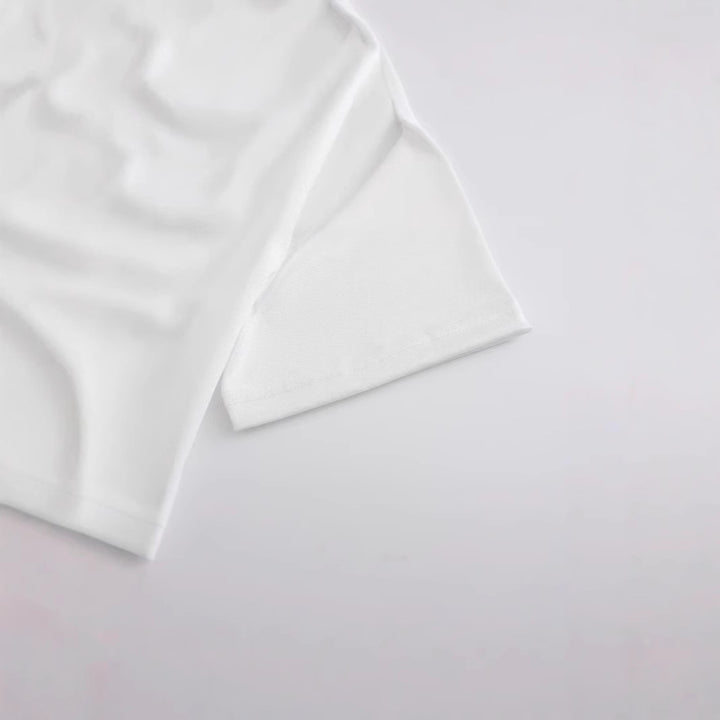 Dame Crop-T-shirt med kreativt motiv og smal pasform Skovae