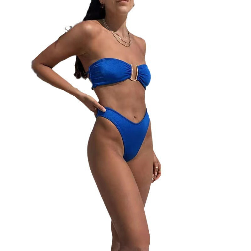Dame bandeau-bikini med elegant spænde og høj udskæring Stilla