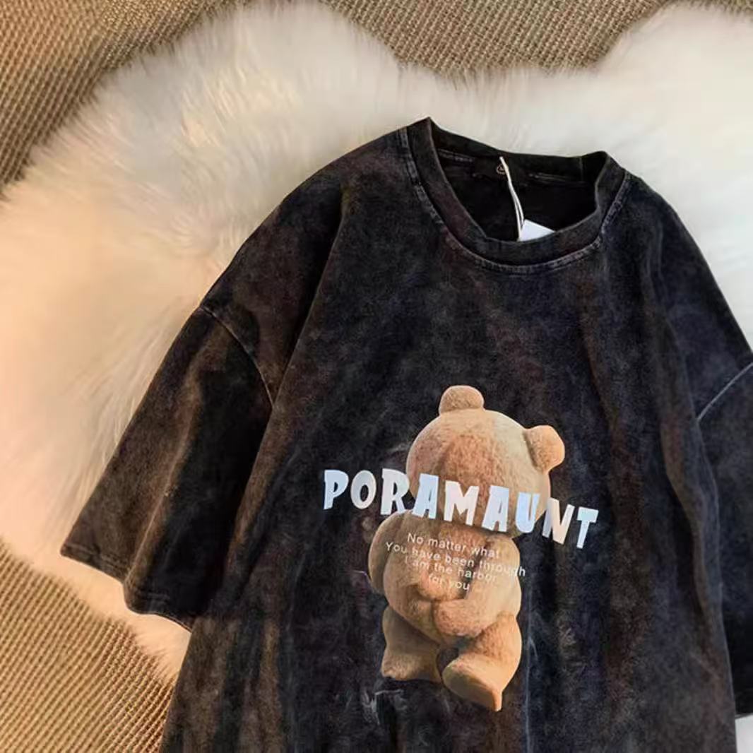 Dame T-shirt med kreativ bjørnemotiv og løs pasform Stilla