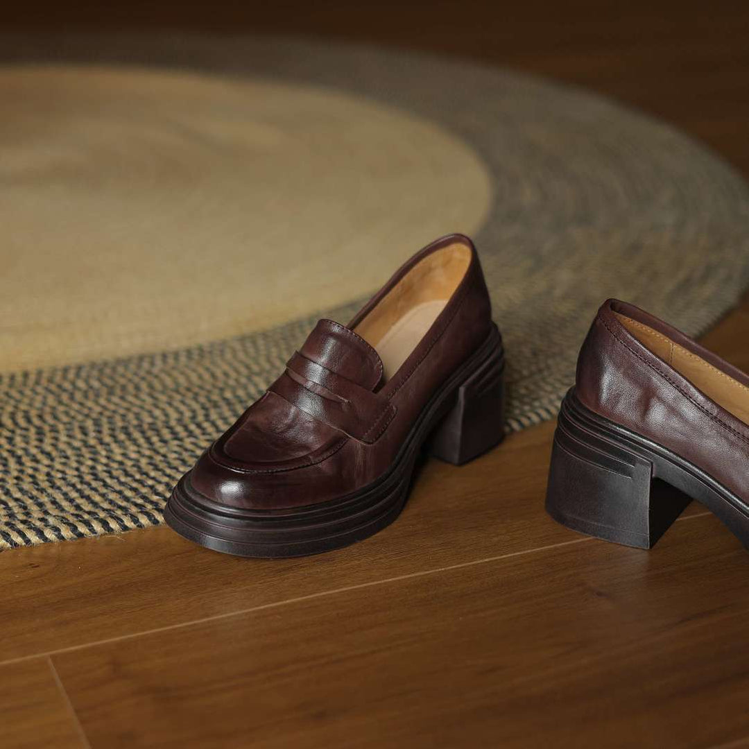 Dame Chunky Hæl Loafers med detaljeret broderi Stilla