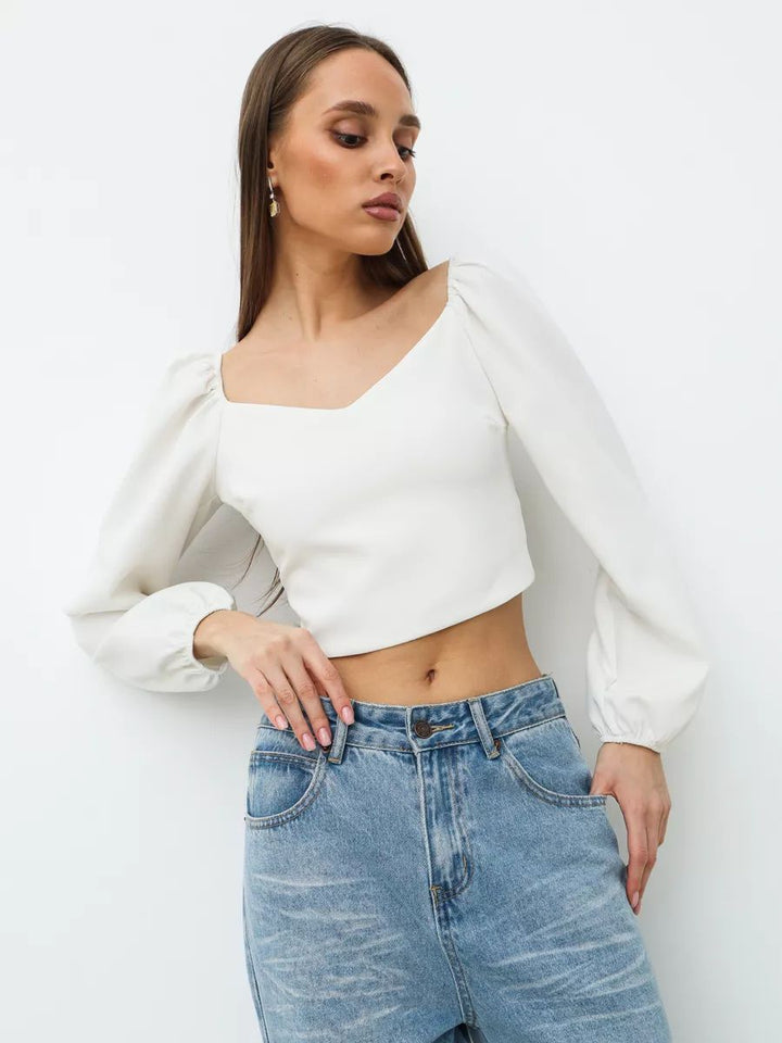 Dame Crop-Top med hjerteformet udskæring og pufærmer Stilla