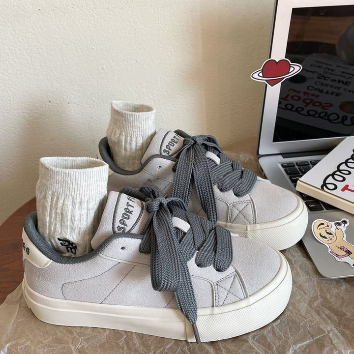 Dame sporty sneakers med tykk sål og åndbart overmateriale kombination Stilla