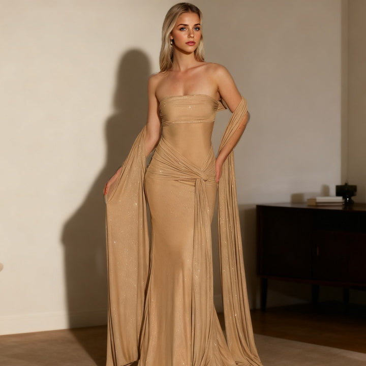 Dame Strapless Glamour Kjole med elegante sjaler Skovae
