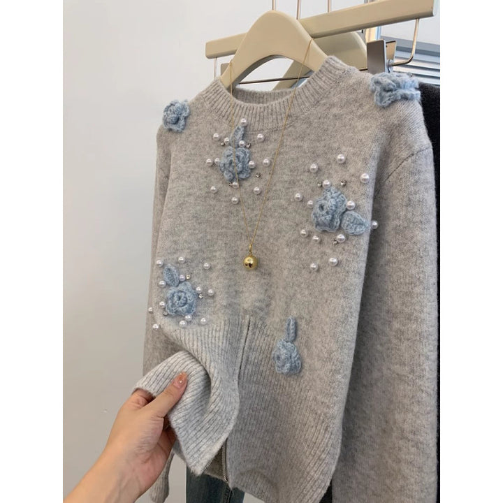 Dame sweater med tekstureret blomsterdesign og perle udsmykning Stilla