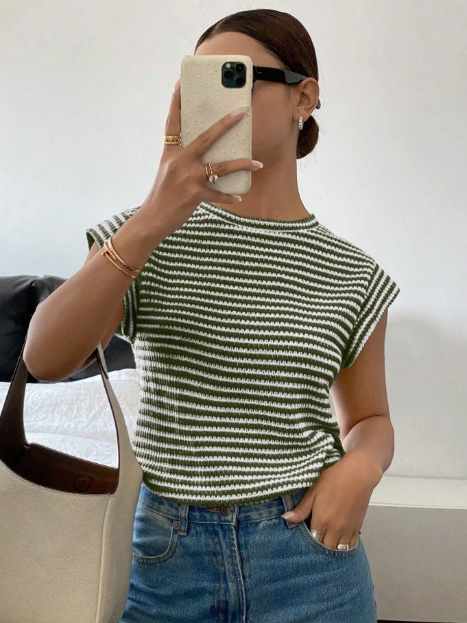 Dame stribet T-shirt med elegant snit og kort ærme Stilla