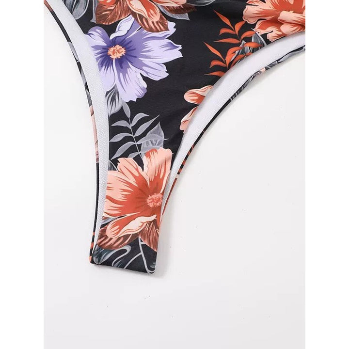 Dame Bikini-sæt med polstret top og moderigtige blomstertrusser Skovae