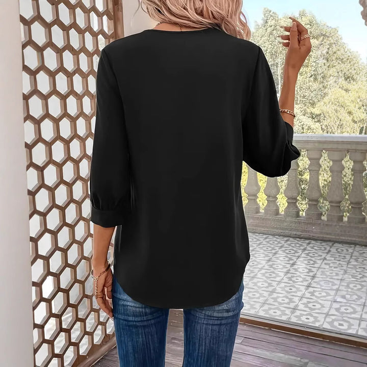 Dame afslappet bluse med 3/4 ærmer og elegant krave Stilla