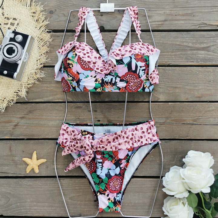 Dame bikini-sæt med legende ruffle-design og farverigt blomstermønster Stilla