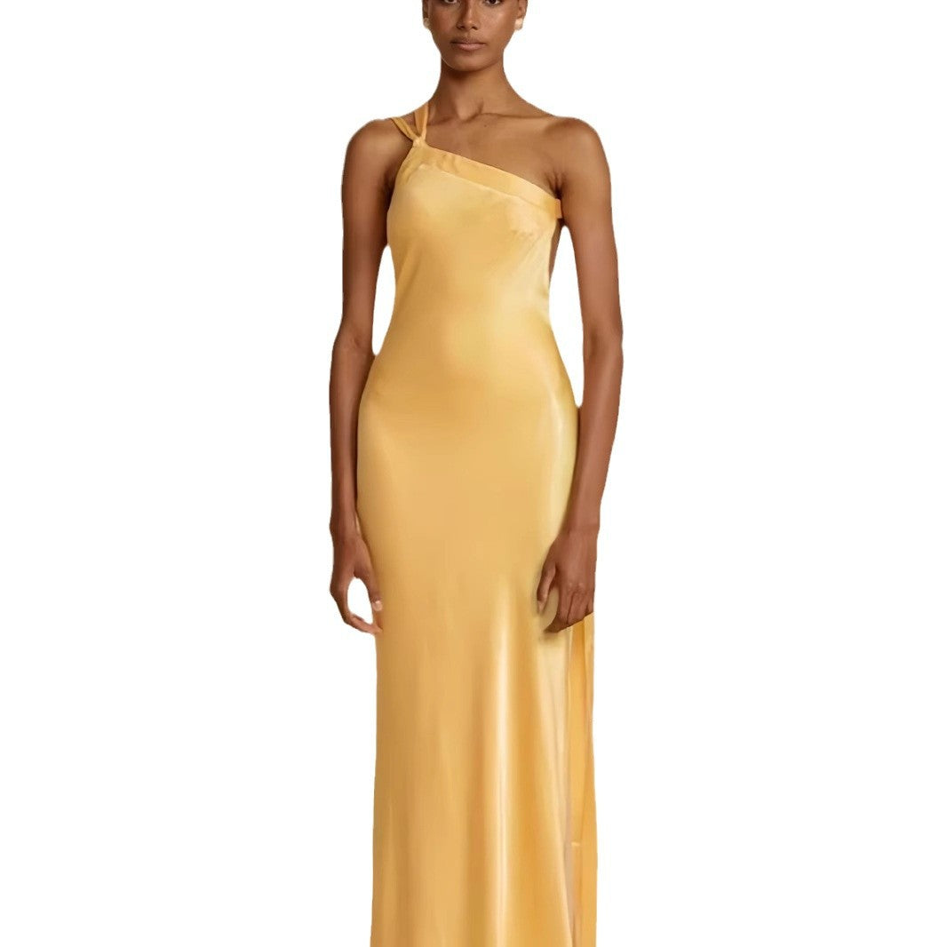 Dame elegant maxi kjole med asymmetrisk design til hals og blank satin