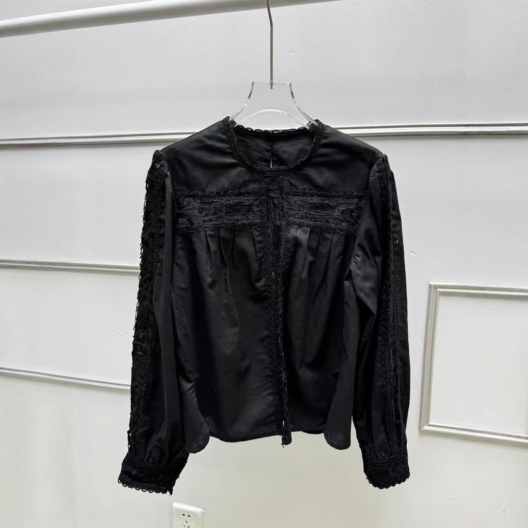 Dame mini nederdel med elegante flæser og fin spidsborte Stilla