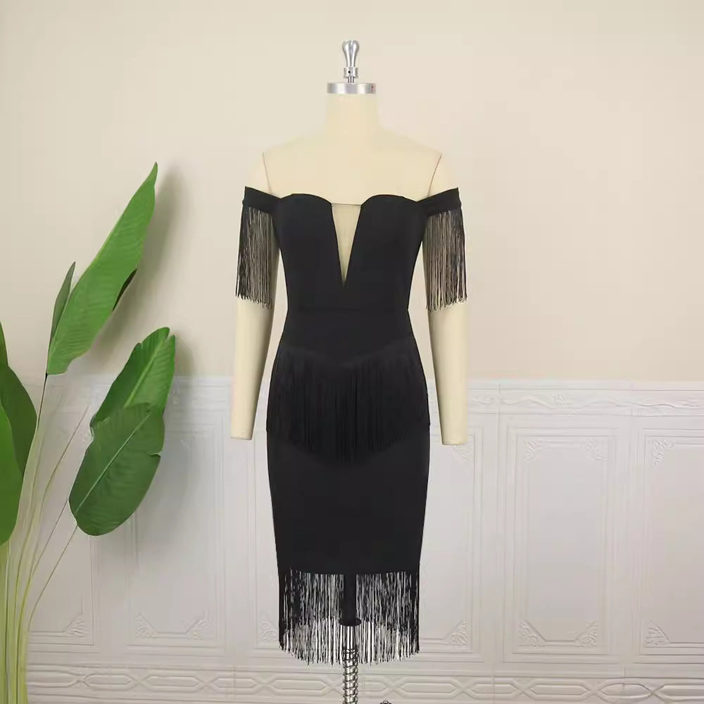 Dame elegant Cocktailkjole med Off-Shoulder design og frynset ærmer Skovae