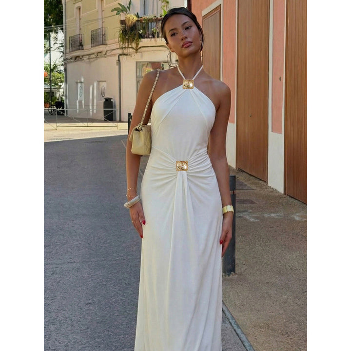 Dame Elegant aften kjole med halterneck design og figurtilpasset silhuet Skovae