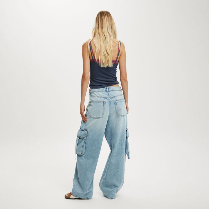 Dame afslappede Cargo-jeans i bred pasform med praktiske lommer Skovae