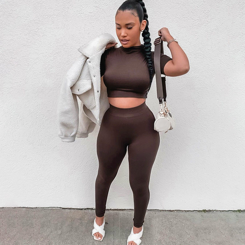 Dame sæt bestående af figursyet crop-top og sporty leggings Stilla