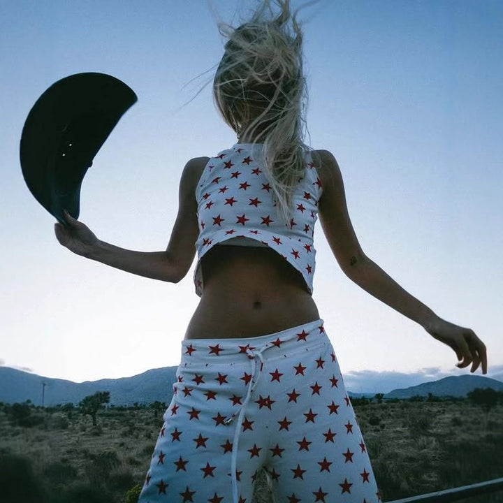 Dame Sporty two-piece set with star pattern and sleeveless top Skovae