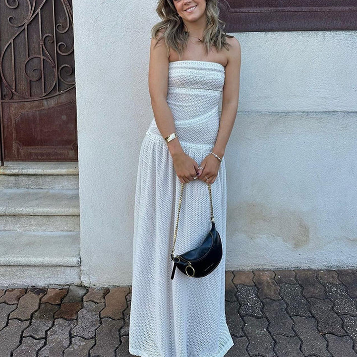 Dame maxikjole med off-shoulder pasform og fine flæse detaljer Stilla
