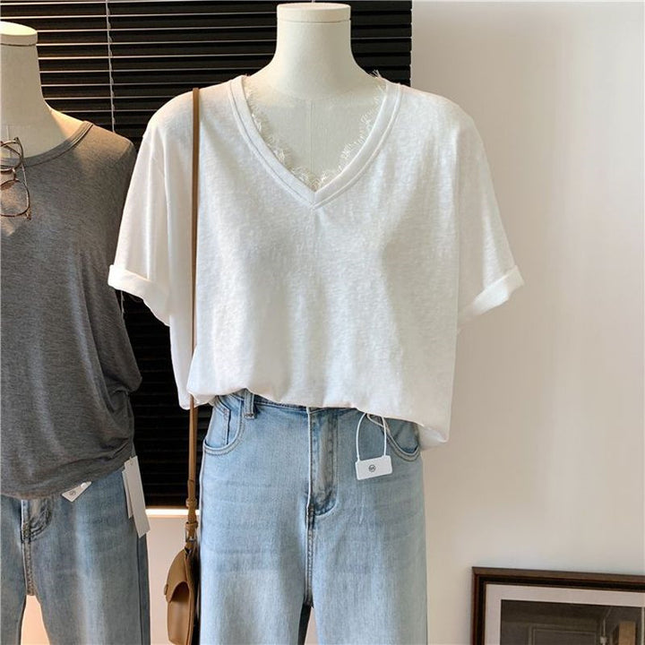 Femme Relaxed Fit V-Udsnit T-Shirt med behagelige korte ærmer Stilla