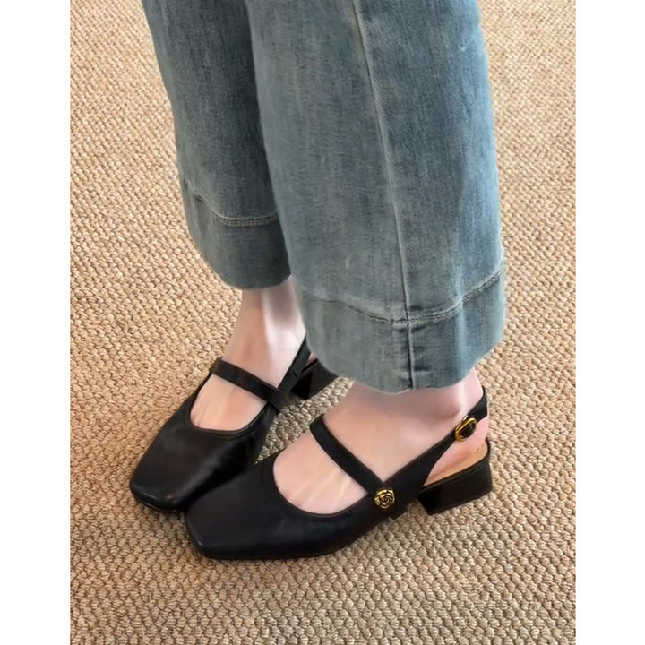 Dame Slingback-hæle med firkantet tåparti og dekorative blomsteraccentuer Stilla