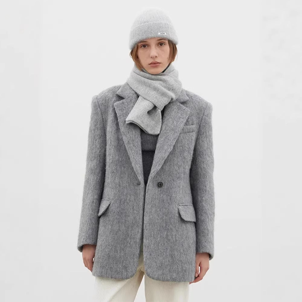 Kvinders elegante og hyggelige uldblazer med moderne snit Stilla