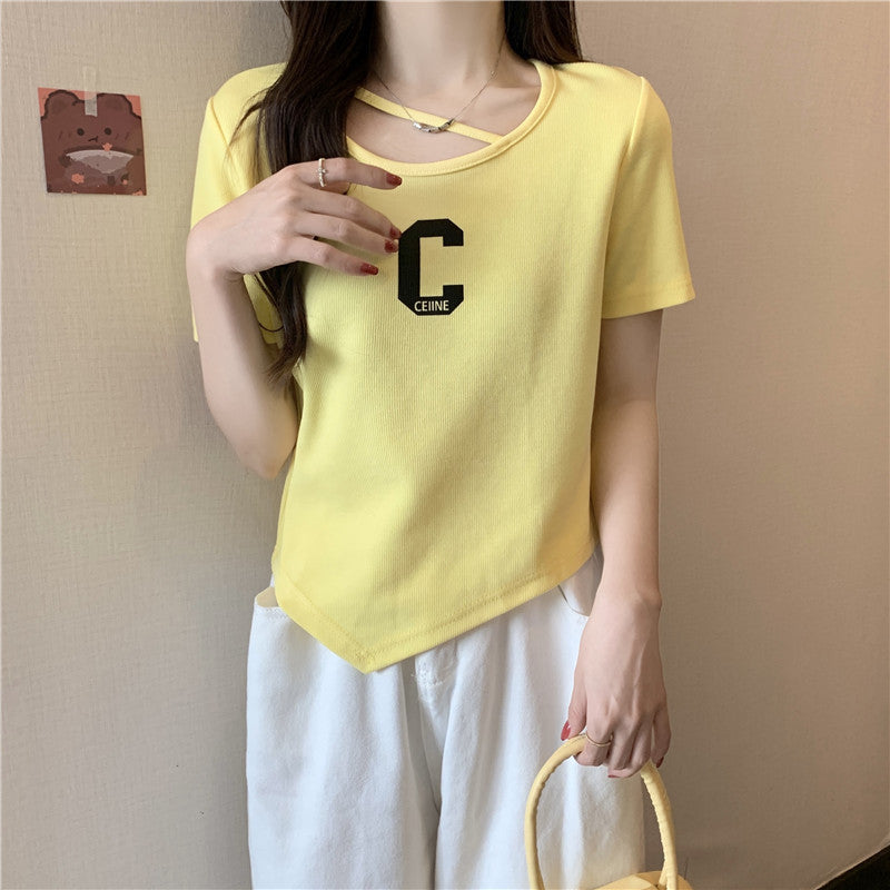 Femme Stilfuld Cutout Grafik T-shirt Stilla