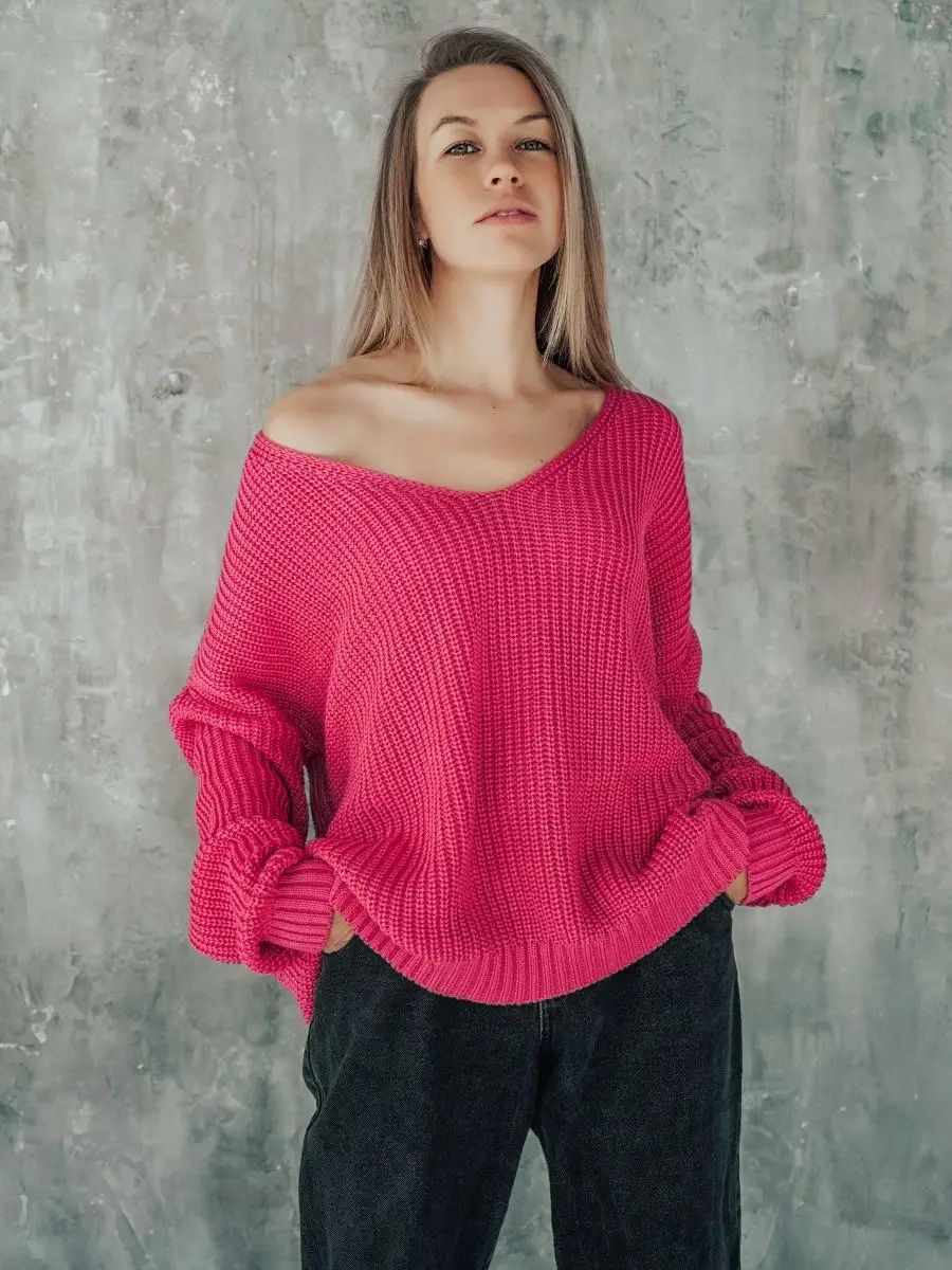 Dame Oversized Strikbluse med asymmetrisk udskæring og brede ribstrikdetaljer Stilla