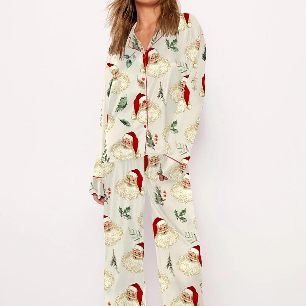 Dame pyjamasæt med festligt Santa-motiv og blødt satin Skovae