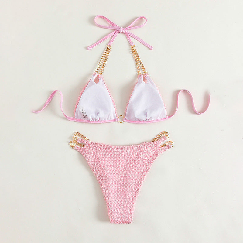 Dame triangel-bikini med raffinerede kædeaccentuer og højkvalitets ribstruktu Skovae